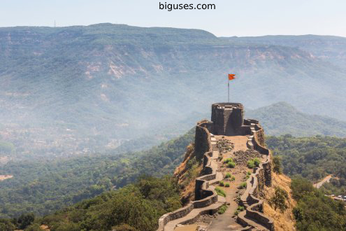Best tourist places to visit in Maharashtra