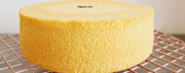 Simple and easy eggless vanilla cake sponge recipe steps in hindi and english